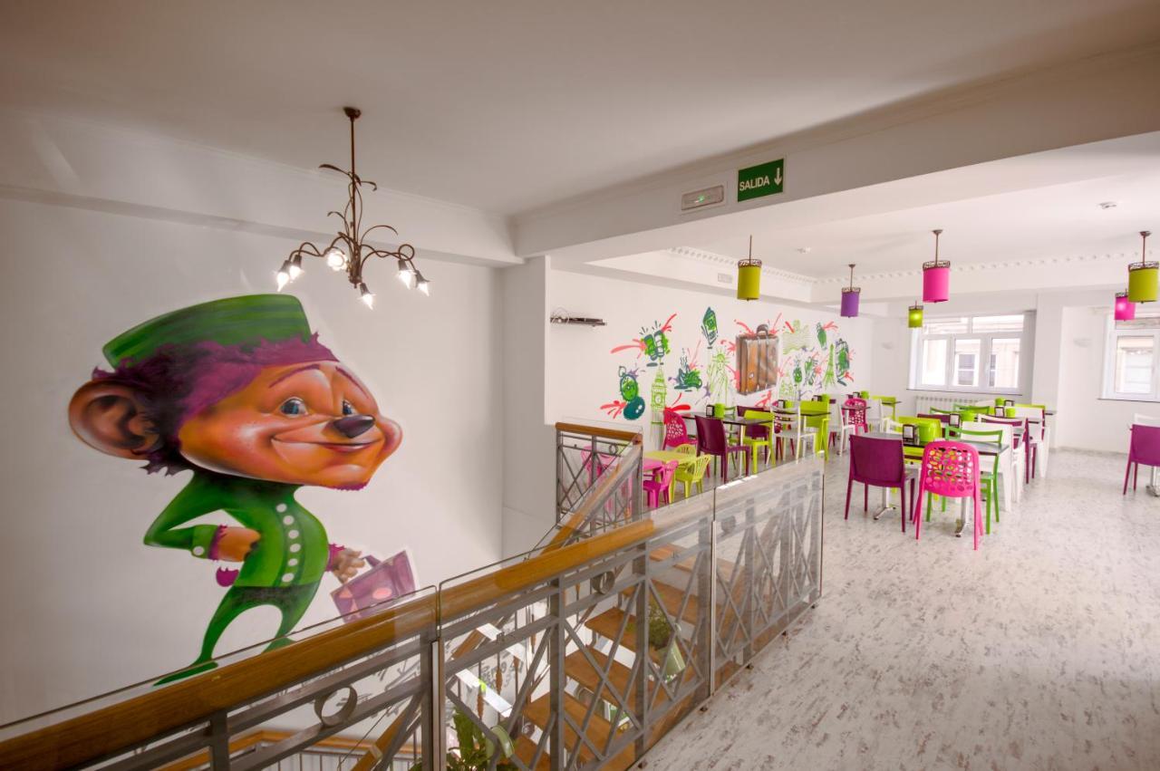 Shiku Hostel ลูโก ภายนอก รูปภาพ
