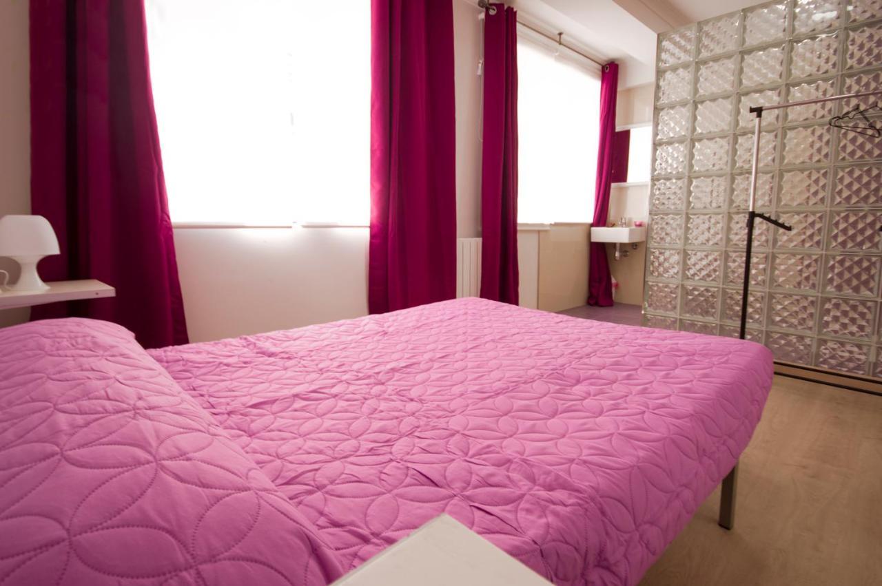 Shiku Hostel ลูโก ภายนอก รูปภาพ