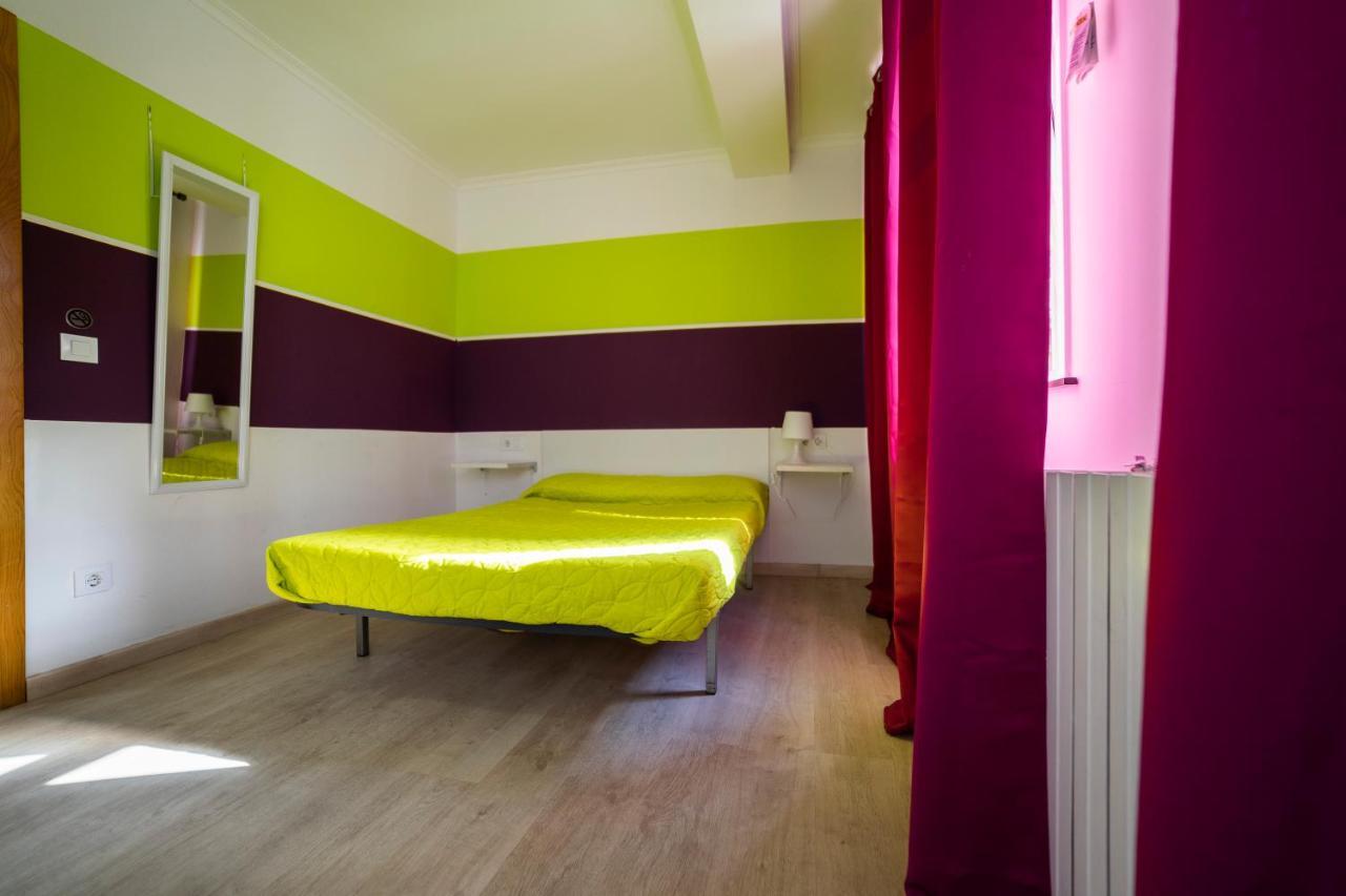 Shiku Hostel ลูโก ภายนอก รูปภาพ