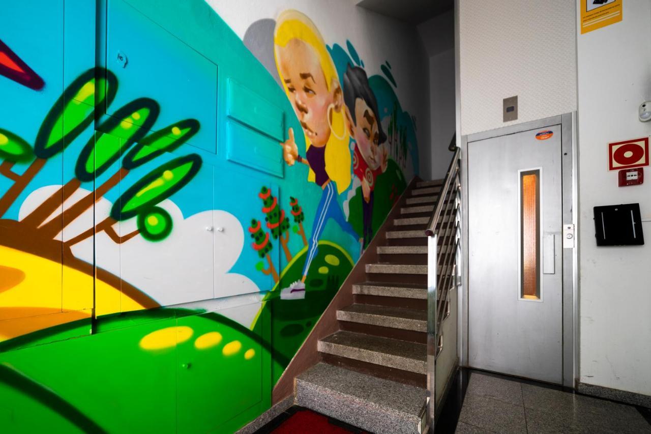 Shiku Hostel ลูโก ภายนอก รูปภาพ