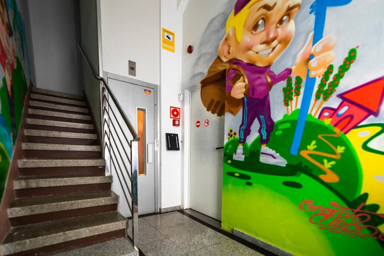 Shiku Hostel ลูโก ภายนอก รูปภาพ