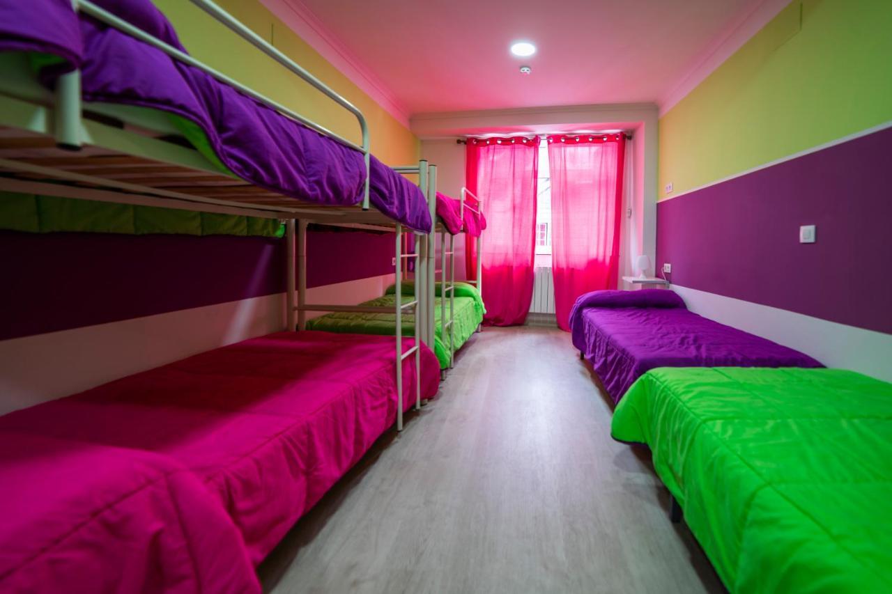 Shiku Hostel ลูโก ภายนอก รูปภาพ