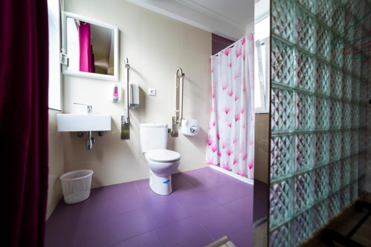 Shiku Hostel ลูโก ภายนอก รูปภาพ